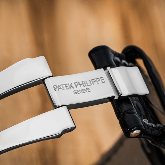 Patek Philippe Nautilus 5712G-001 Image 4